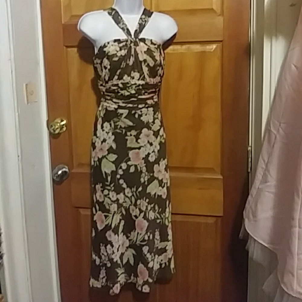 Jones Wear. Dress